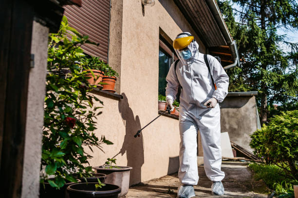 Best Pest Prevention Services  in Muskego, WI
